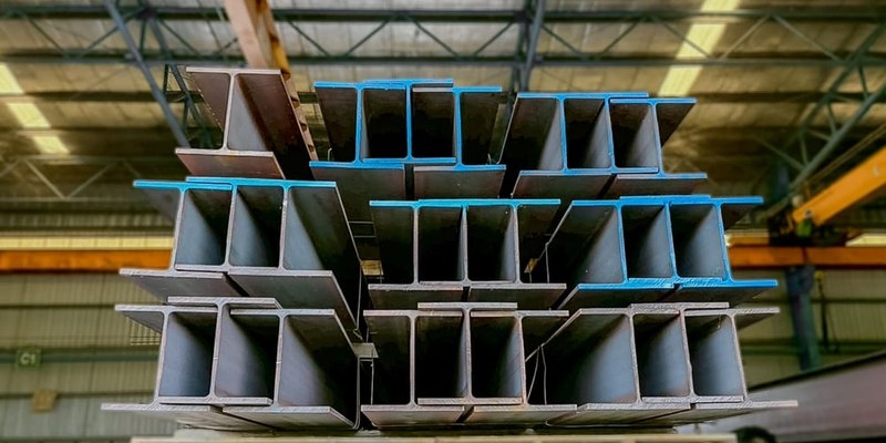 Thép hình chữ U nên cân kiểm tra thực tế vì dung sai âm là rủi ro phổ biến ở hàng giá rẻ